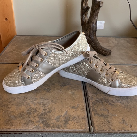 G by Guess sneakers - Picture 2 of 7